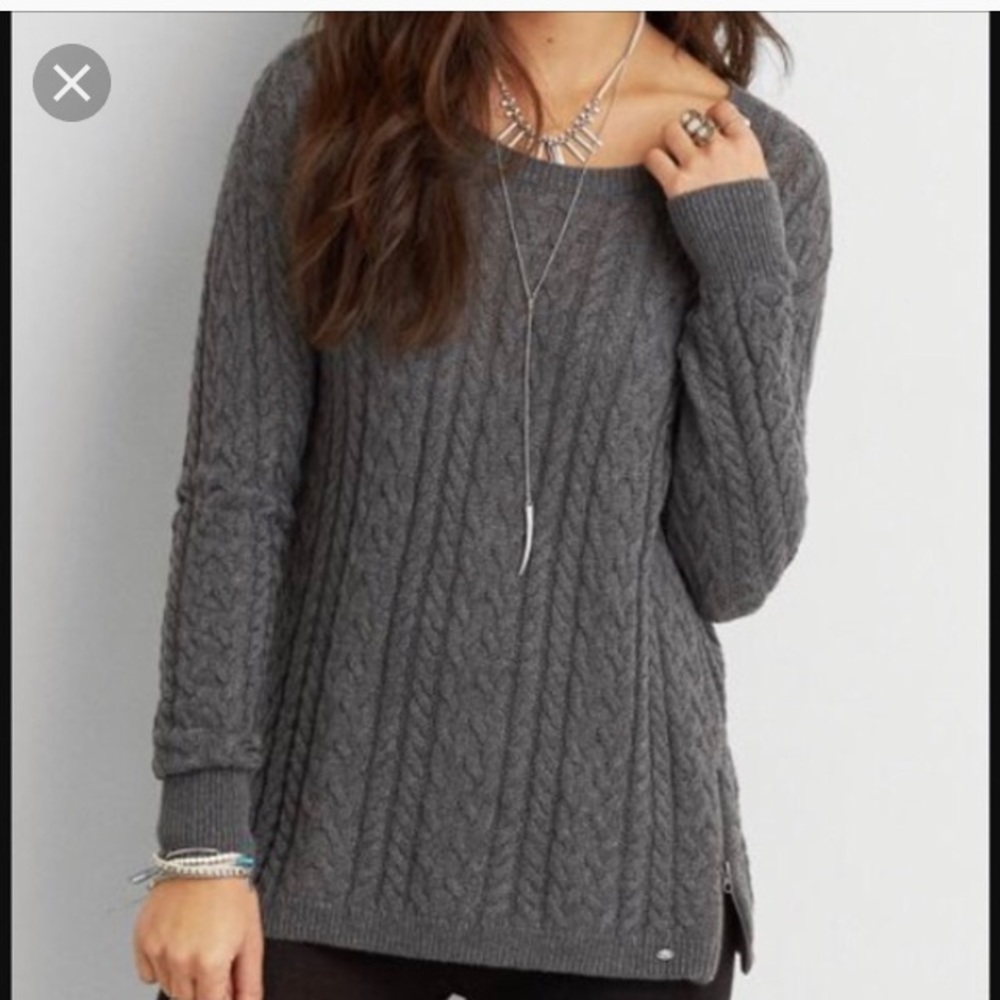 American Eagle Gray Cable Knit Cozy Sweater Zipper
